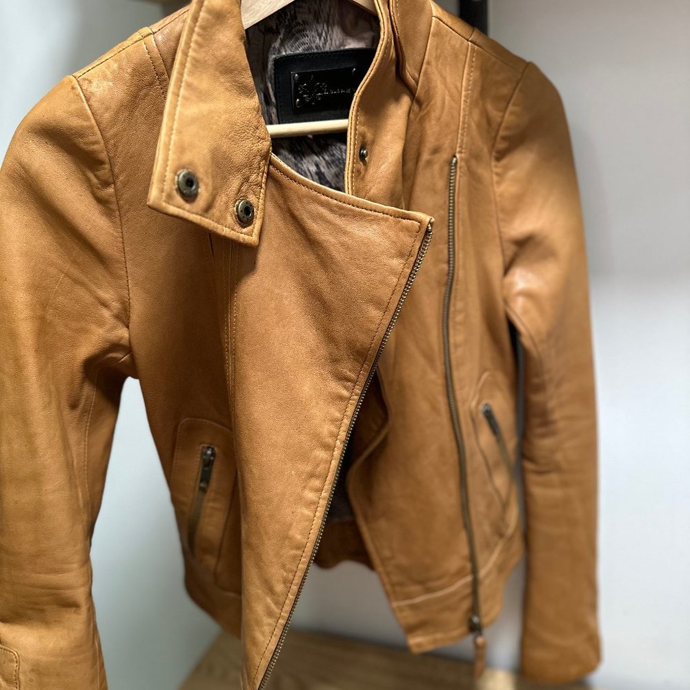 Mackage for Aritzia brown leather jacket size xxs